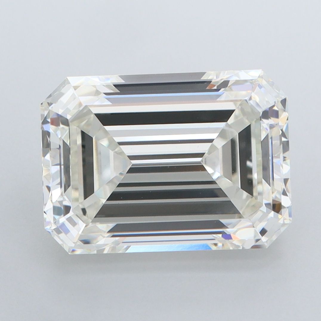 5.04 ct. emerald Lab Grown Diamond front image