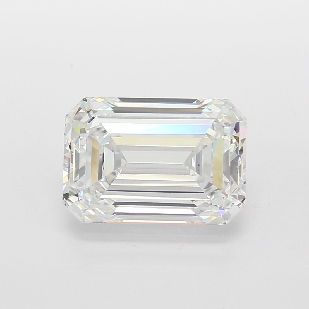 4.40 ct. emerald Lab Grown Diamond front image
