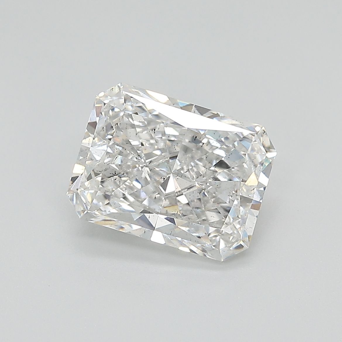 2.51 ct. radiant Lab Grown Diamond front image