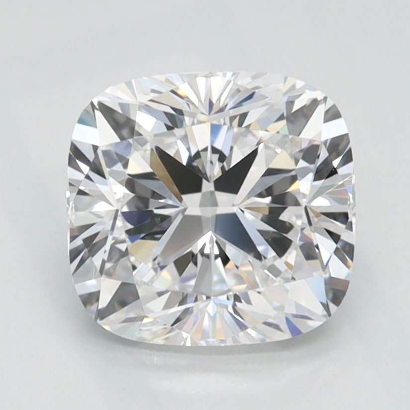 1.55 ct lab-grown Cushion modified Diamond