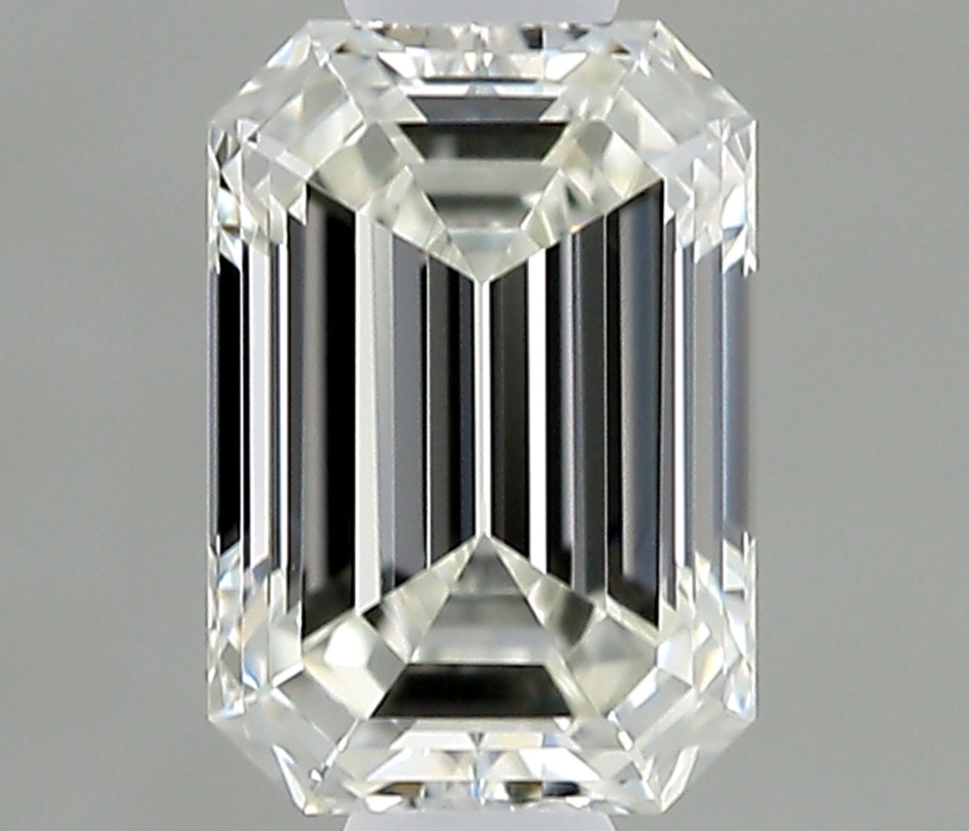 0.34 ct Emerald Diamond