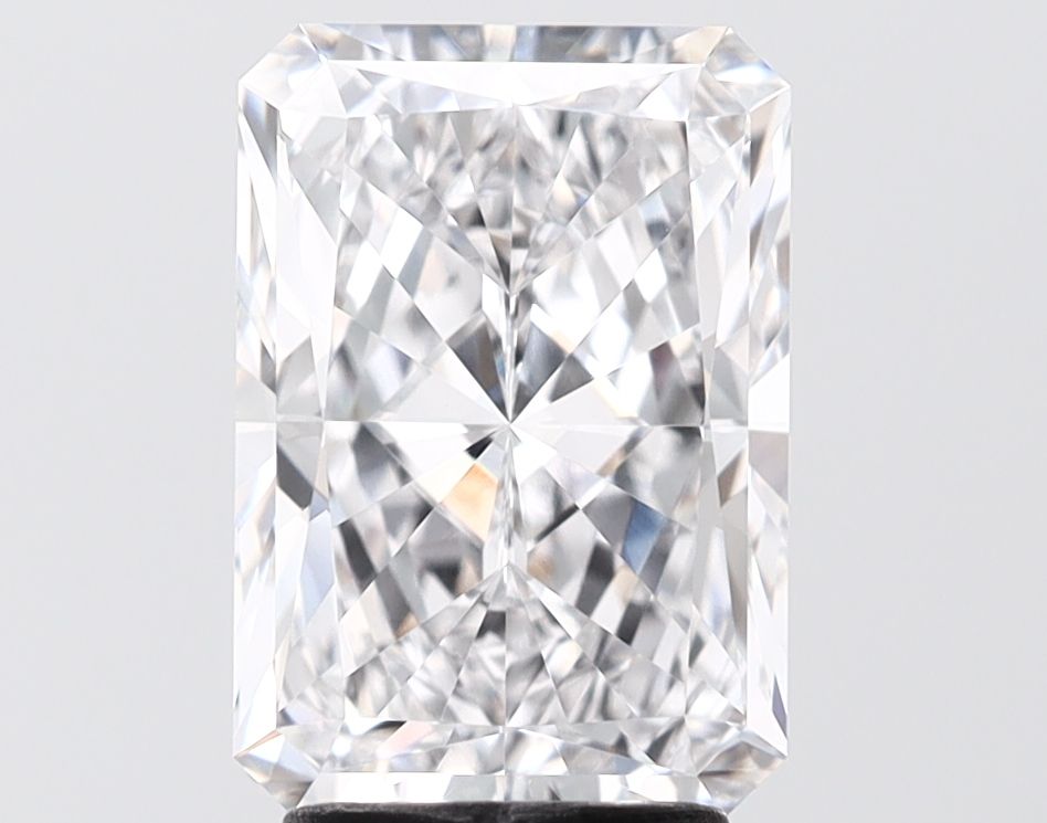 3.52 ct. radiant Lab Grown Diamond front image