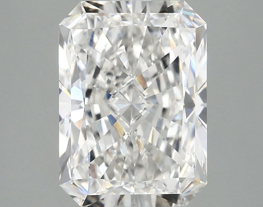 2.77 ct. radiant Lab Grown Diamond front image