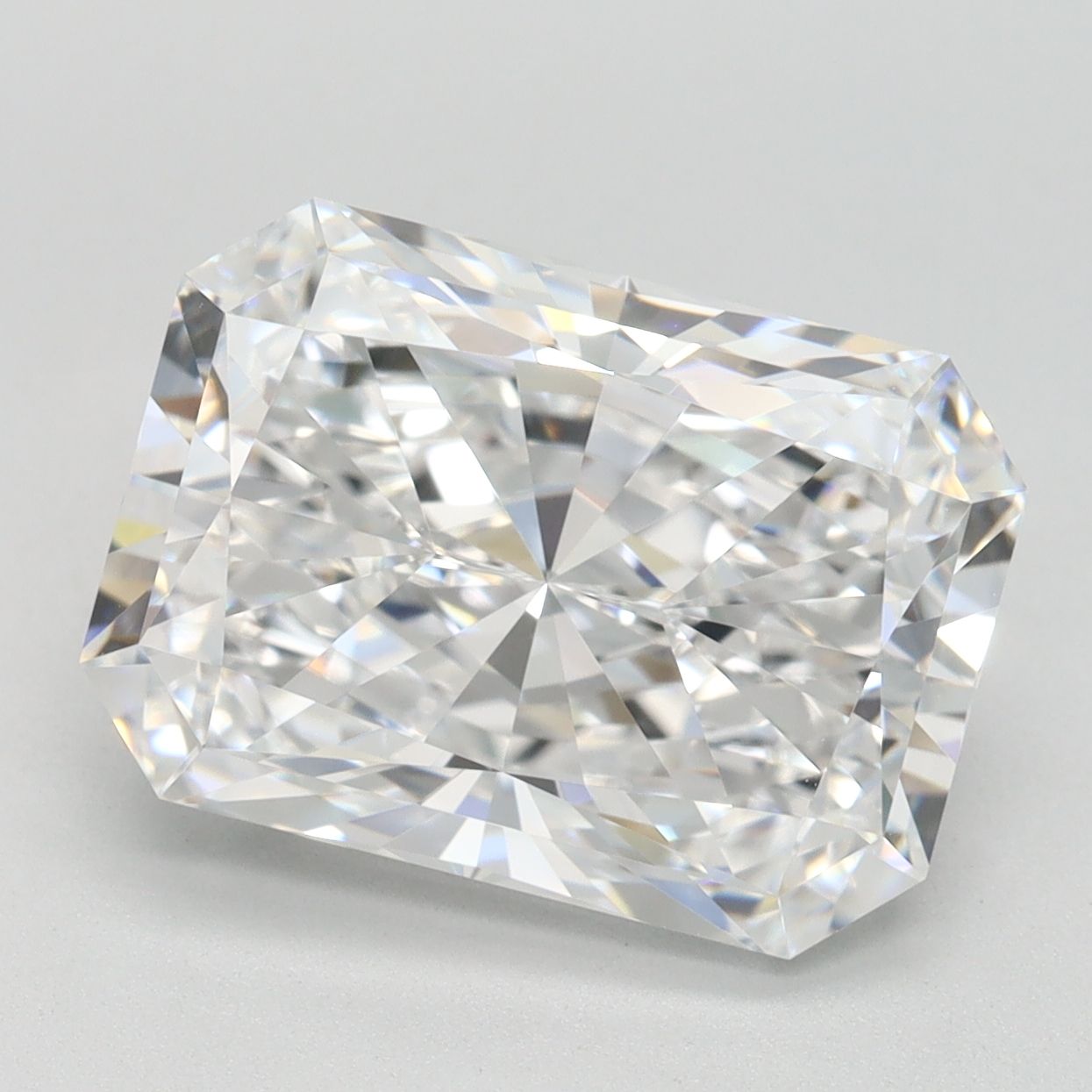 4.56 ct. radiant Lab Grown Diamond front image