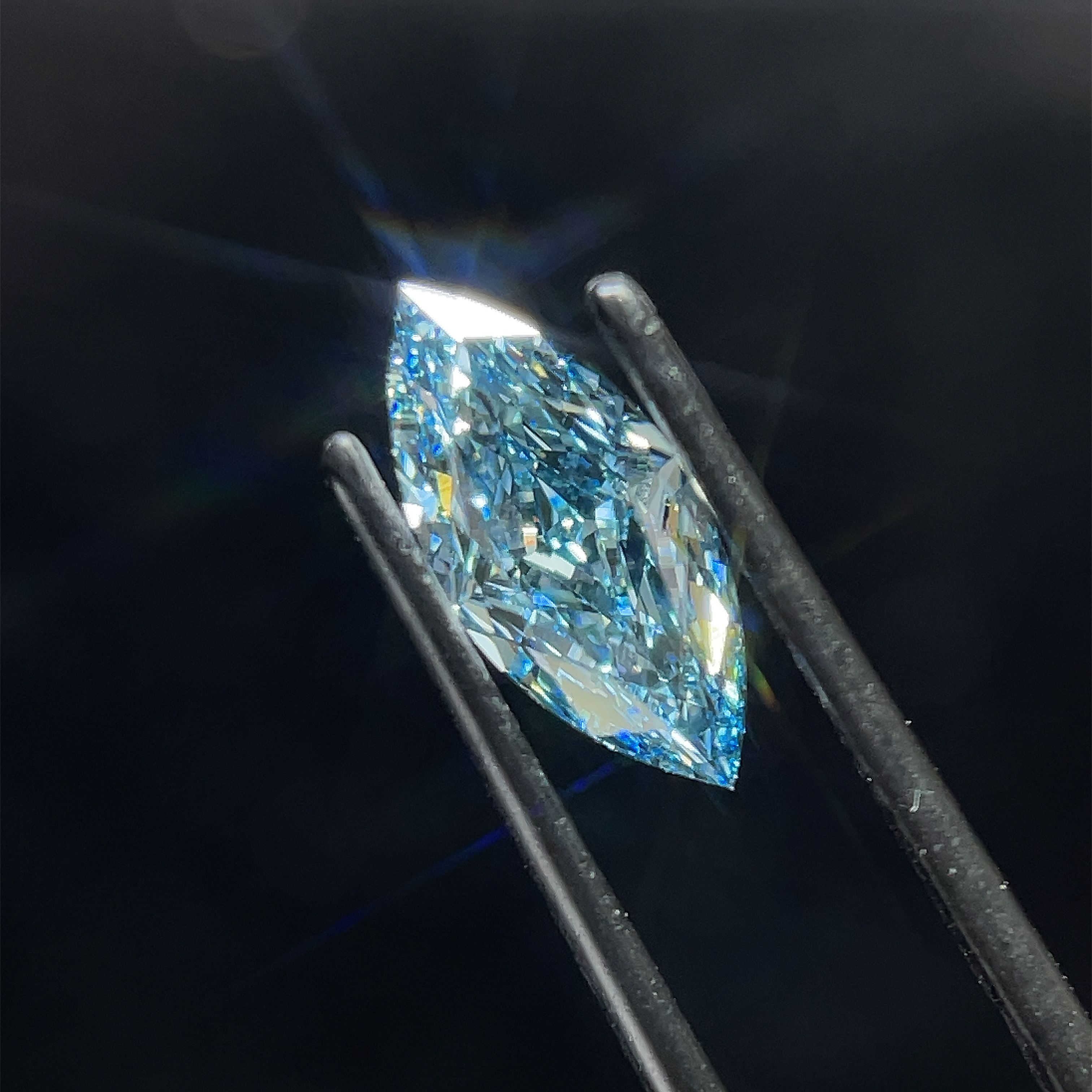2.00 ct. marquise Lab Grown Diamond front image