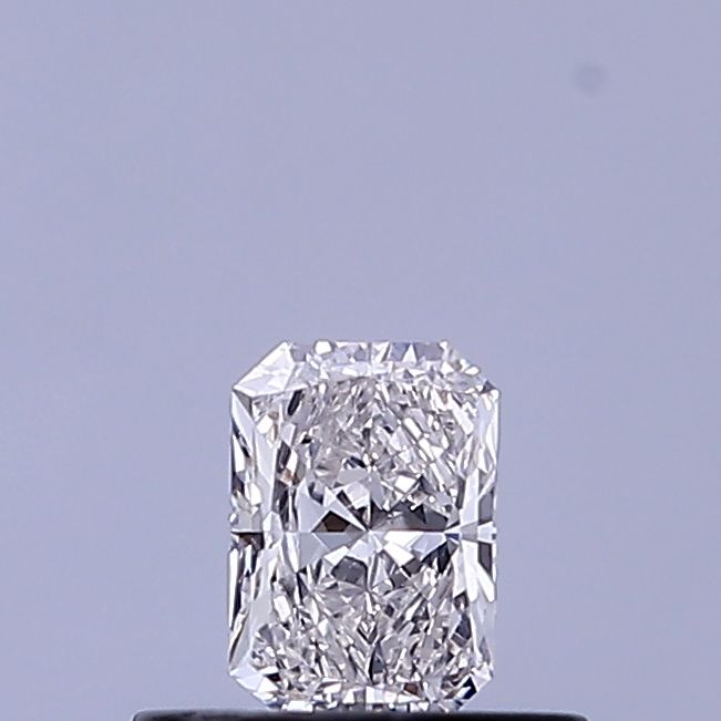 0.33 ct Radiant diamond