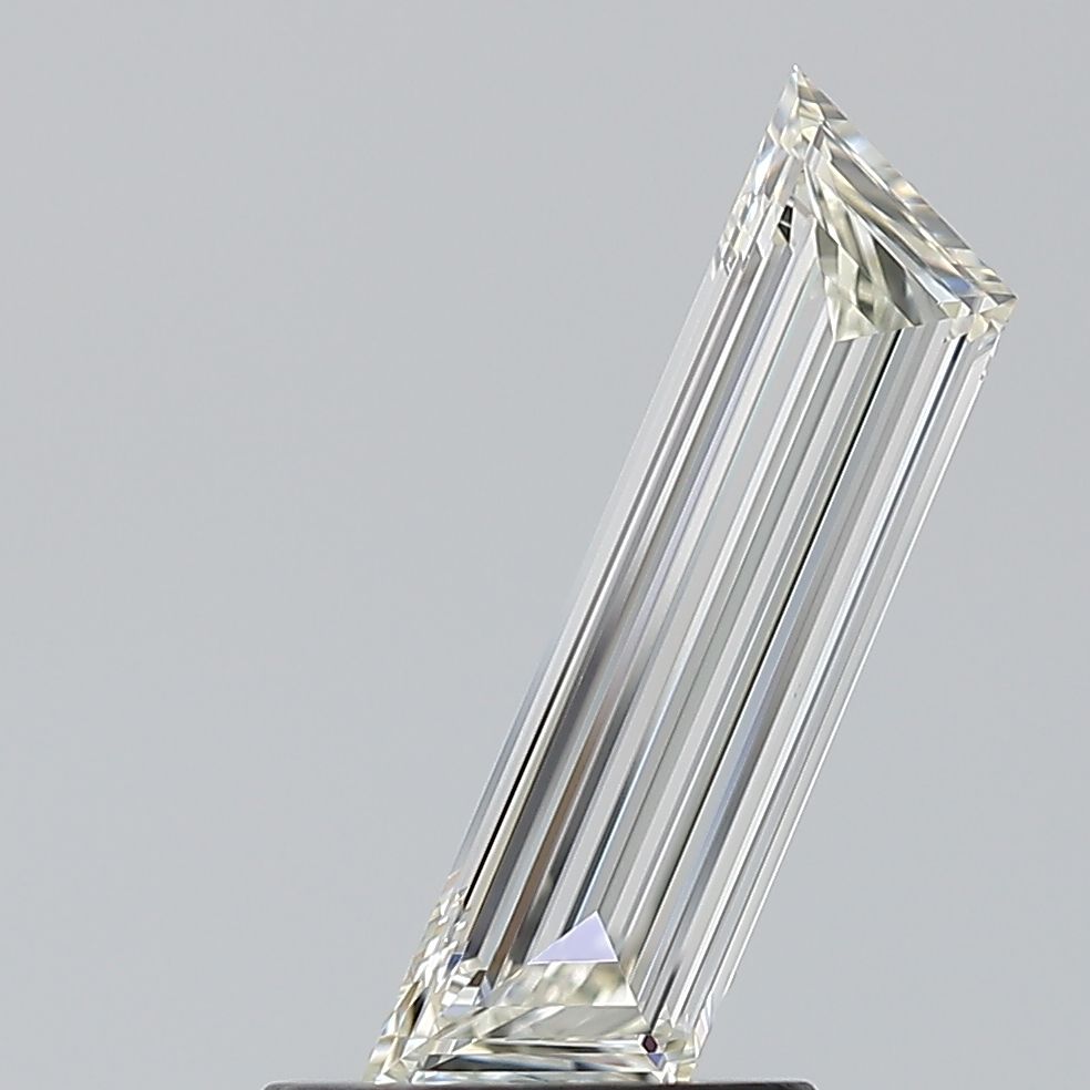 0.7 ct Trapezoid Diamond