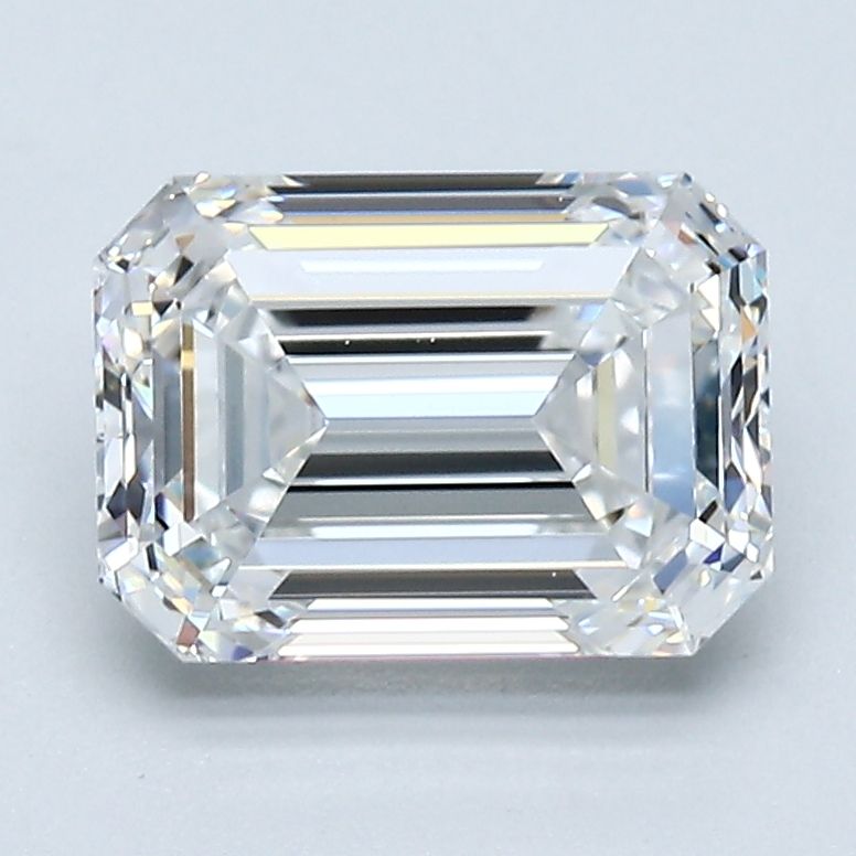 2.20 ct Emerald diamond