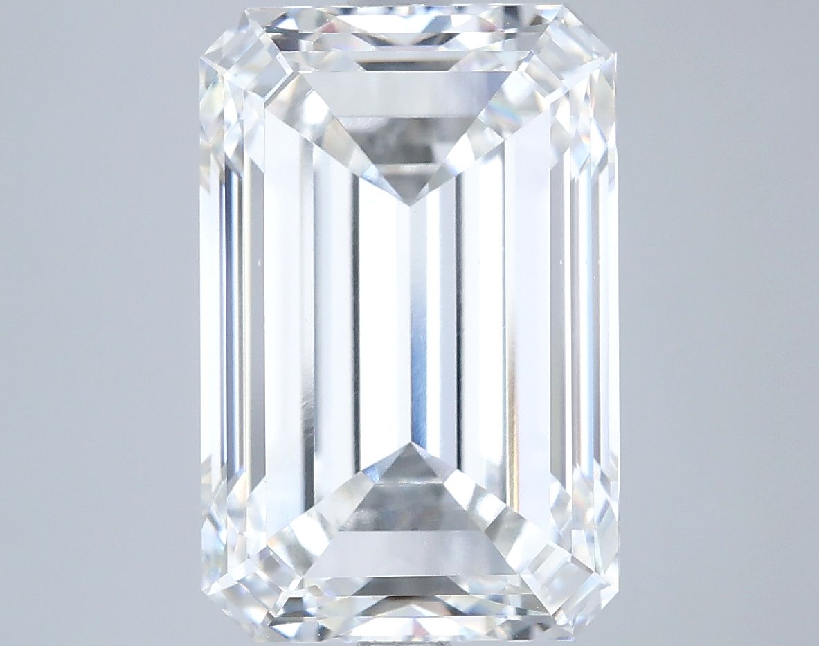 7.01 ct. emerald Lab Grown Diamond front image