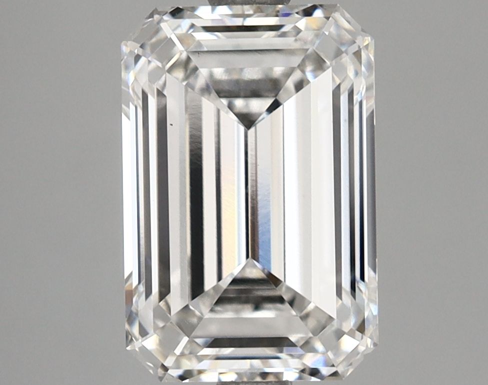 3.15 ct Emerald diamond
