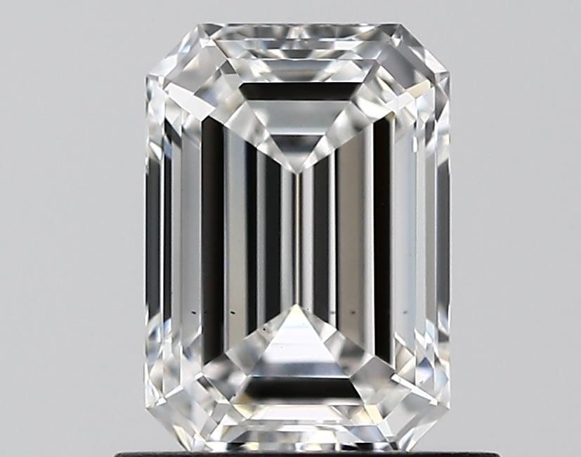 0.90 ct. emerald Lab Grown Diamond front image