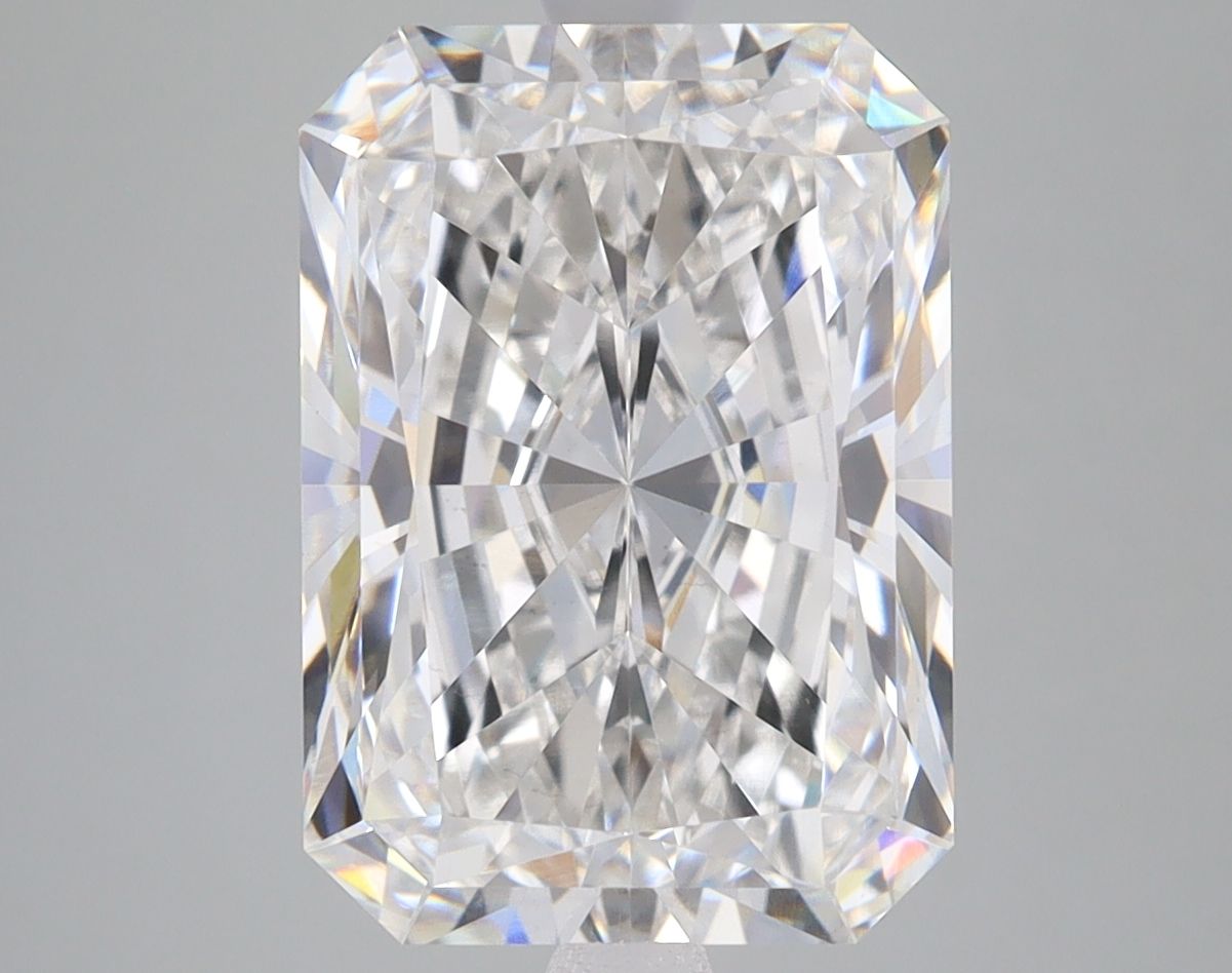 5.56 ct. radiant Lab Grown Diamond front image