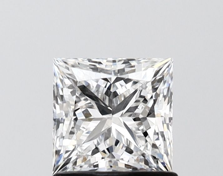 1.1 ct lab-grown Princess Diamond