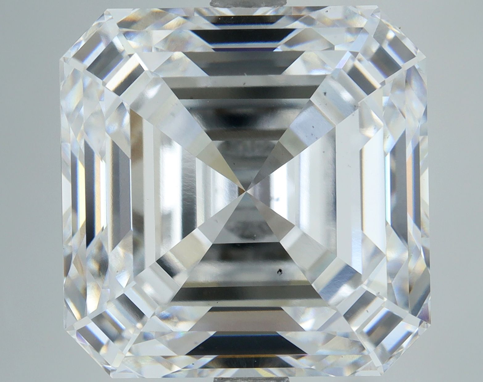 7.03 ct lab-grown Square emerald Diamond