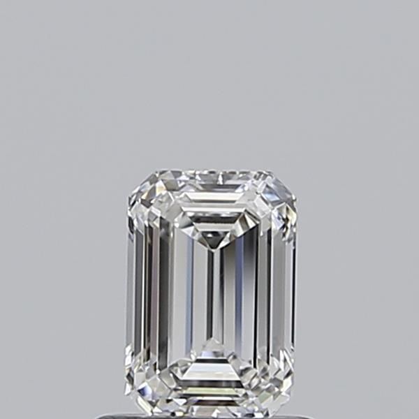 0.74 ct Emerald diamond
