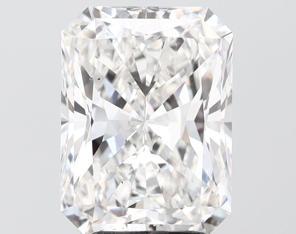 4.68 ct. radiant Lab Grown Diamond front image