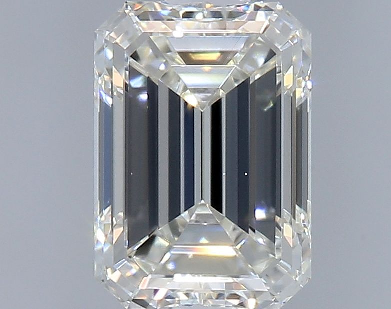 0.70 ct Emerald diamond