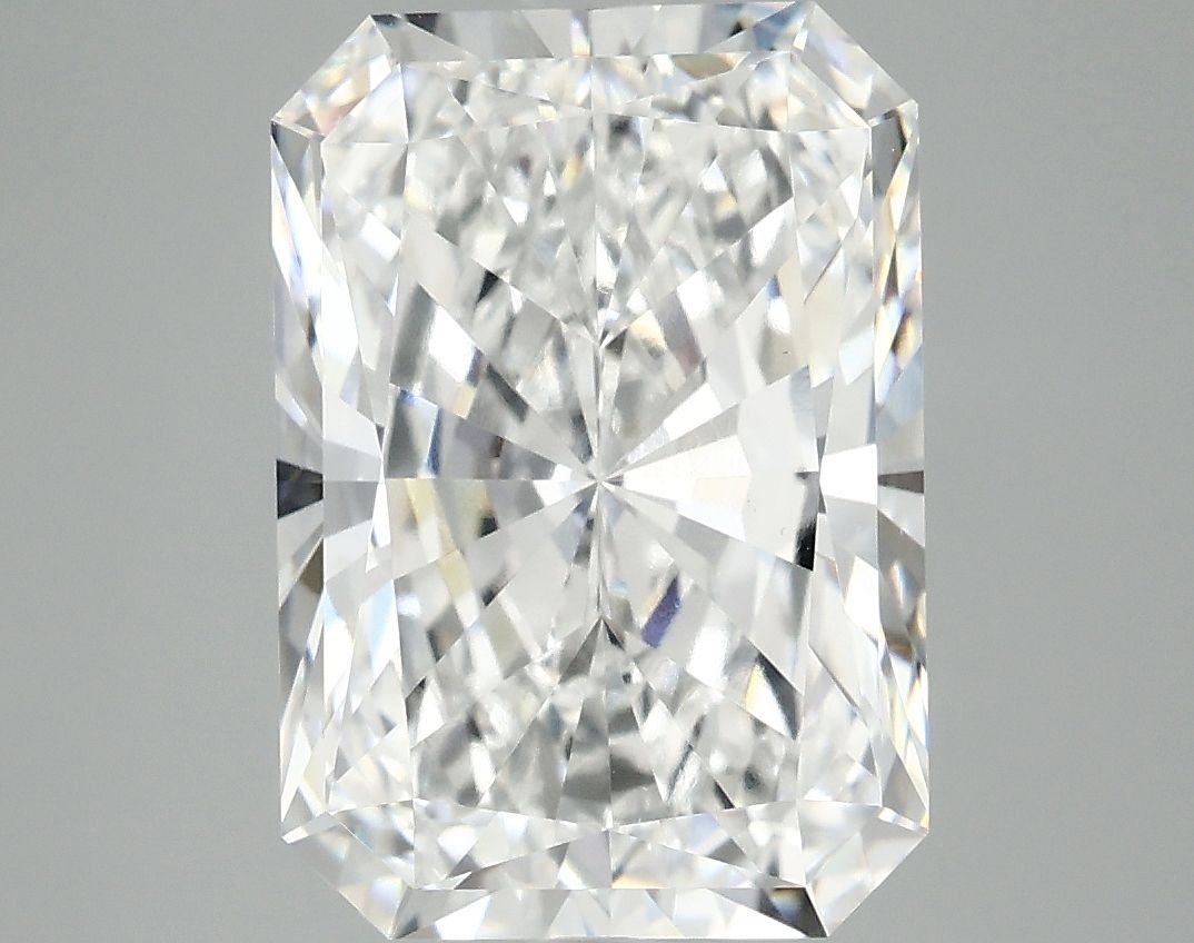 5.05 ct. radiant Lab Grown Diamond front image