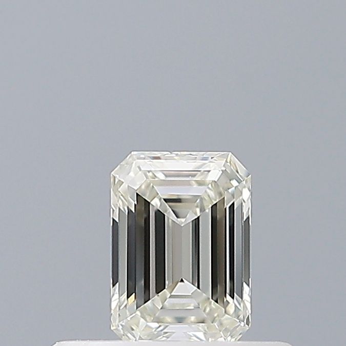 0.28 ct Emerald Diamond