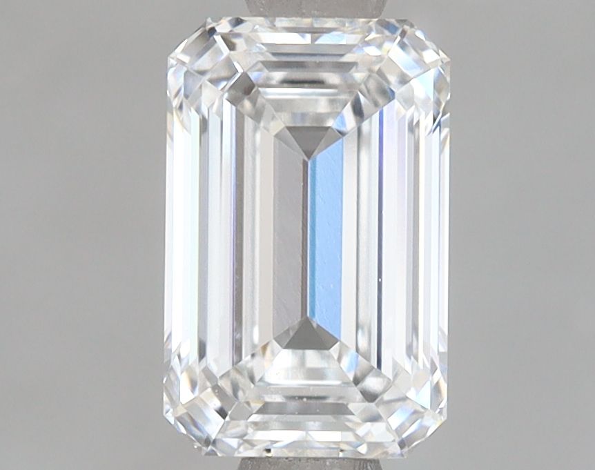 1.52 ct. emerald Lab Grown Diamond front image