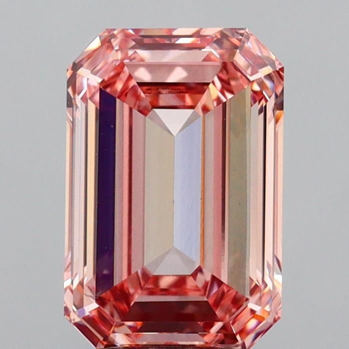 3.03 ct Emerald diamond