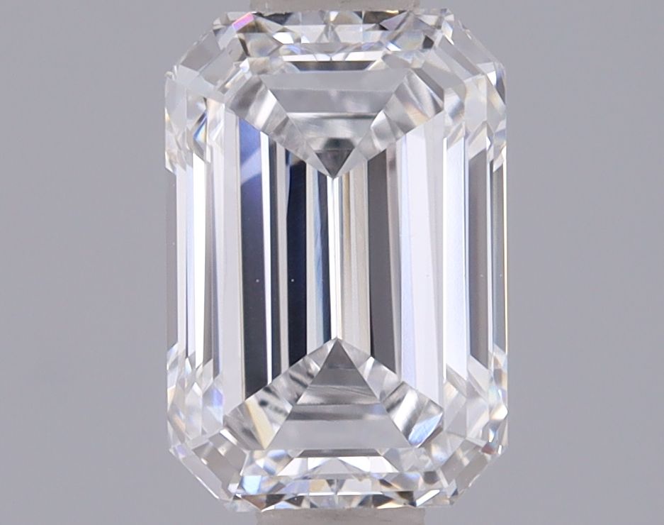 1.04 ct. emerald Lab Grown Diamond front image