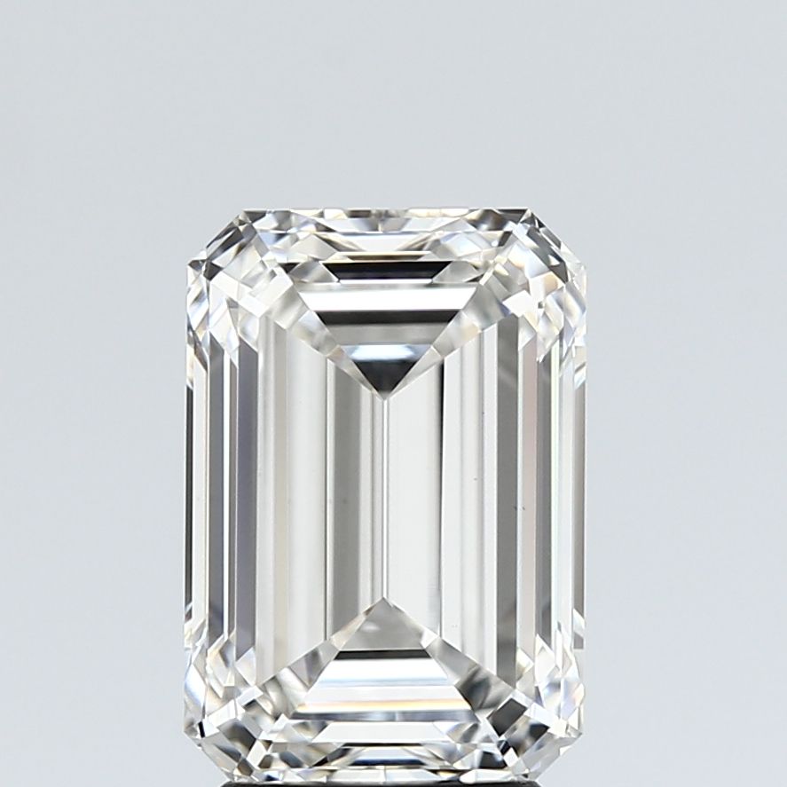 3.20 ct Emerald diamond