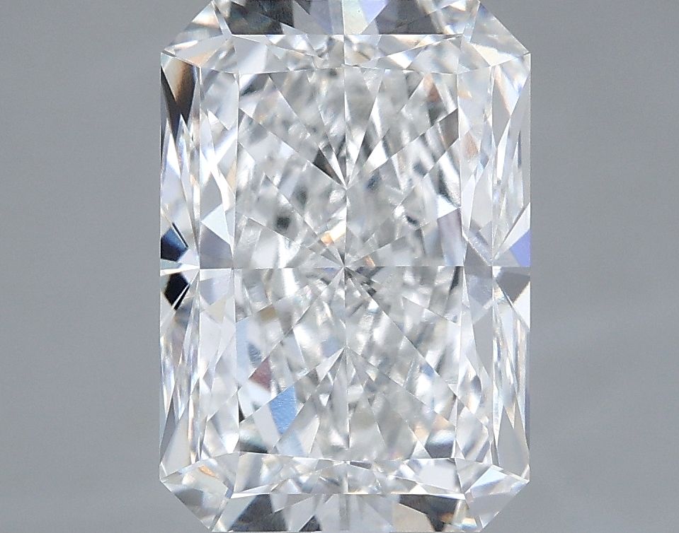 4.53 ct. radiant Lab Grown Diamond front image