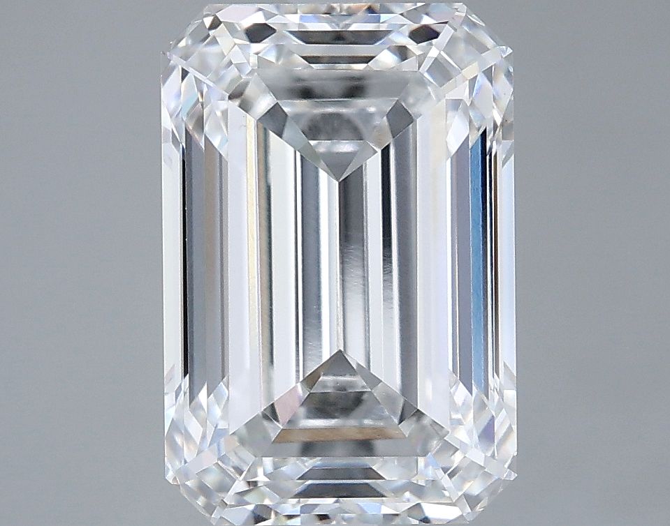 4.53 ct. emerald Lab Grown Diamond front image