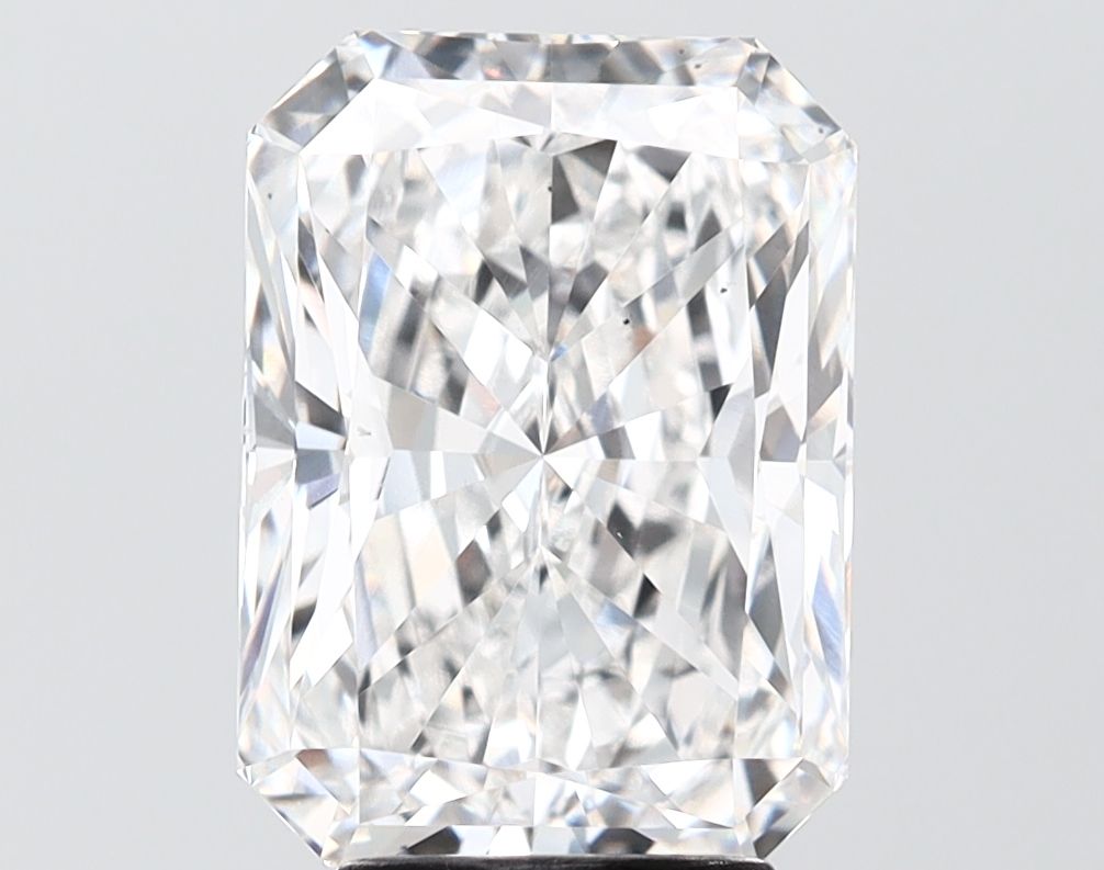 4.52 ct. radiant Lab Grown Diamond front image