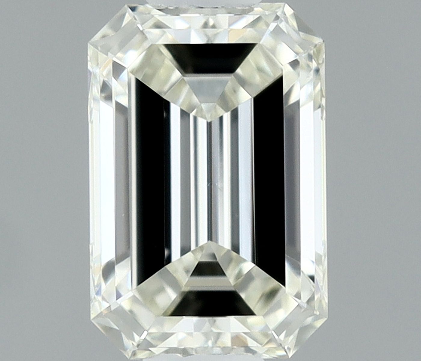 0.4 ct Emerald Diamond