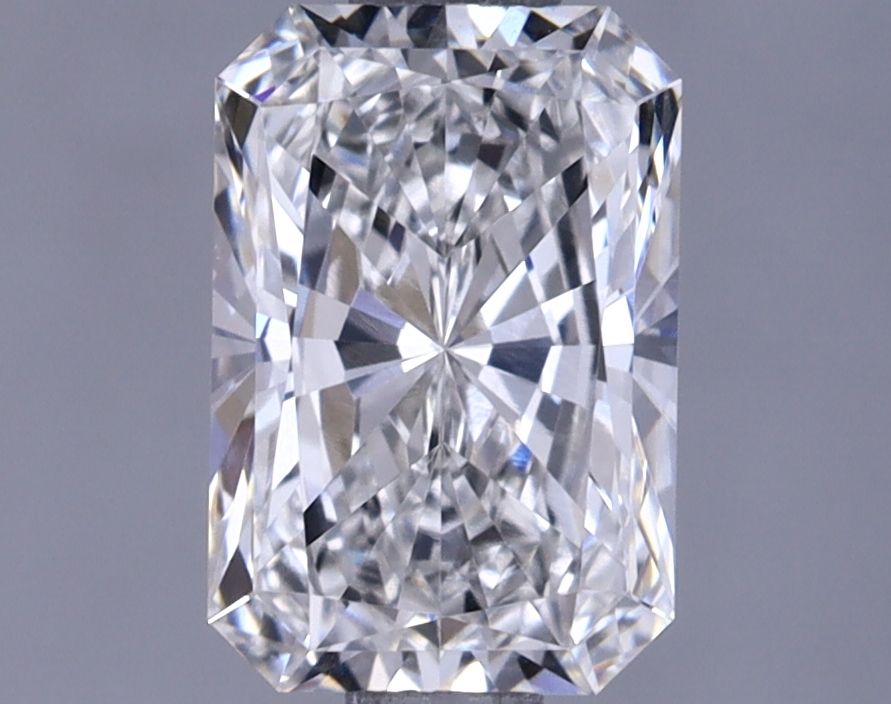 1.1 ct lab-grown Radiant Diamond
