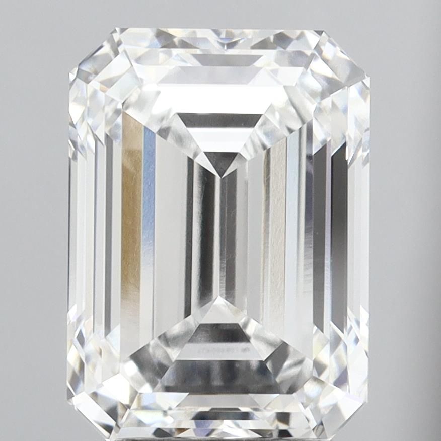 4.30 ct. emerald Lab Grown Diamond front image