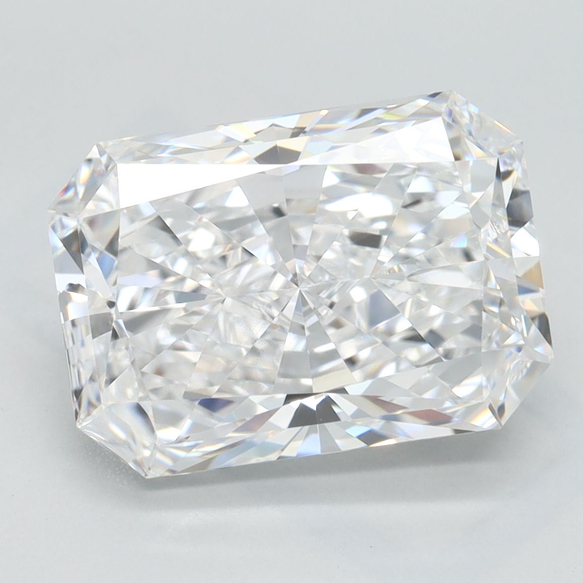 4.17 ct. radiant Lab Grown Diamond front image