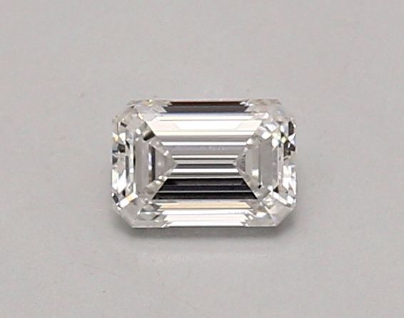 0.39 ct lab-grown Emerald Diamond