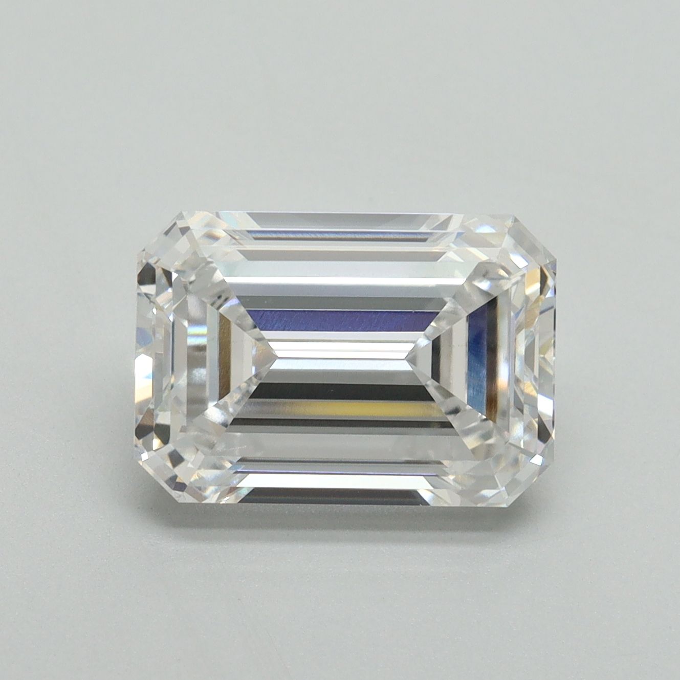 4.27 ct. emerald Lab Grown Diamond front image