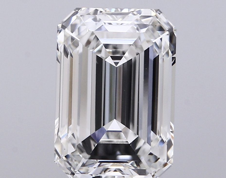 4.89 ct. emerald Lab Grown Diamond front image