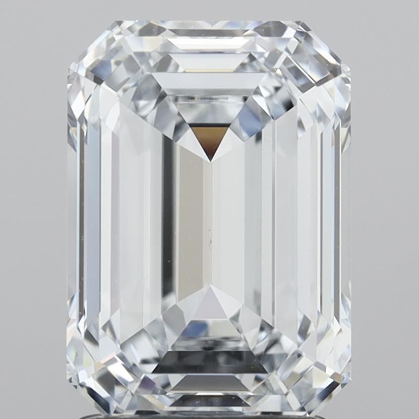 2.75 ct Emerald diamond