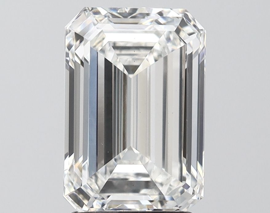 2.99 ct Emerald diamond