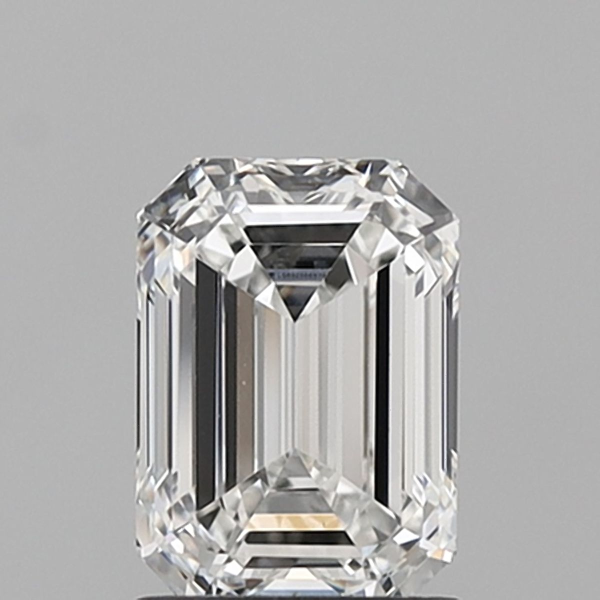 1.52 ct. emerald Lab Grown Diamond front image