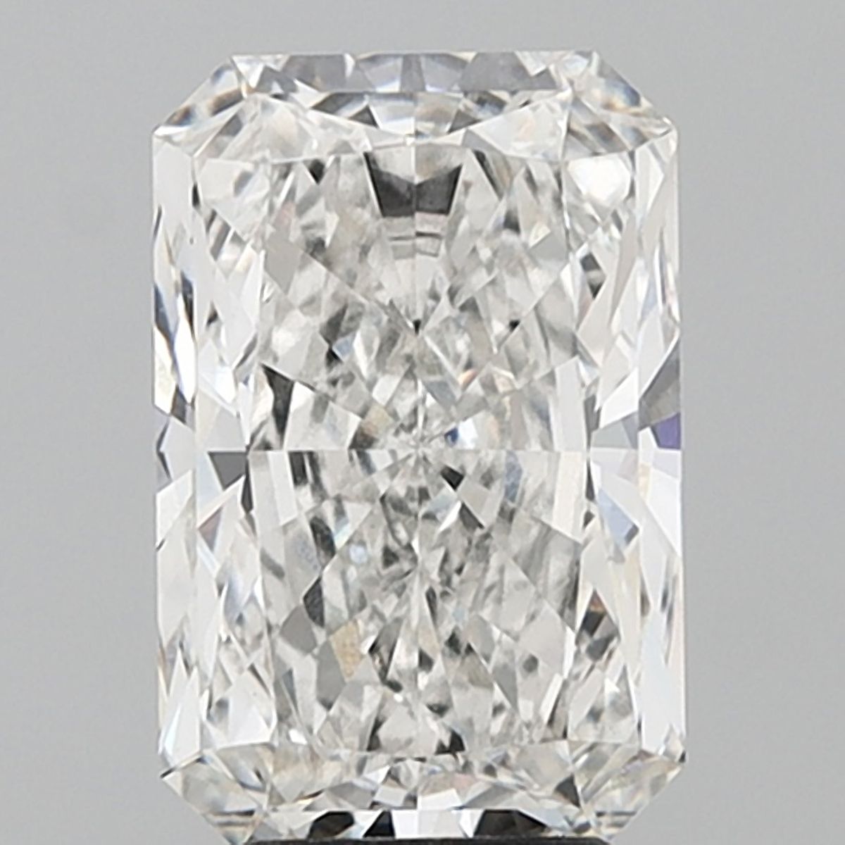 4.52 ct. radiant Lab Grown Diamond front image