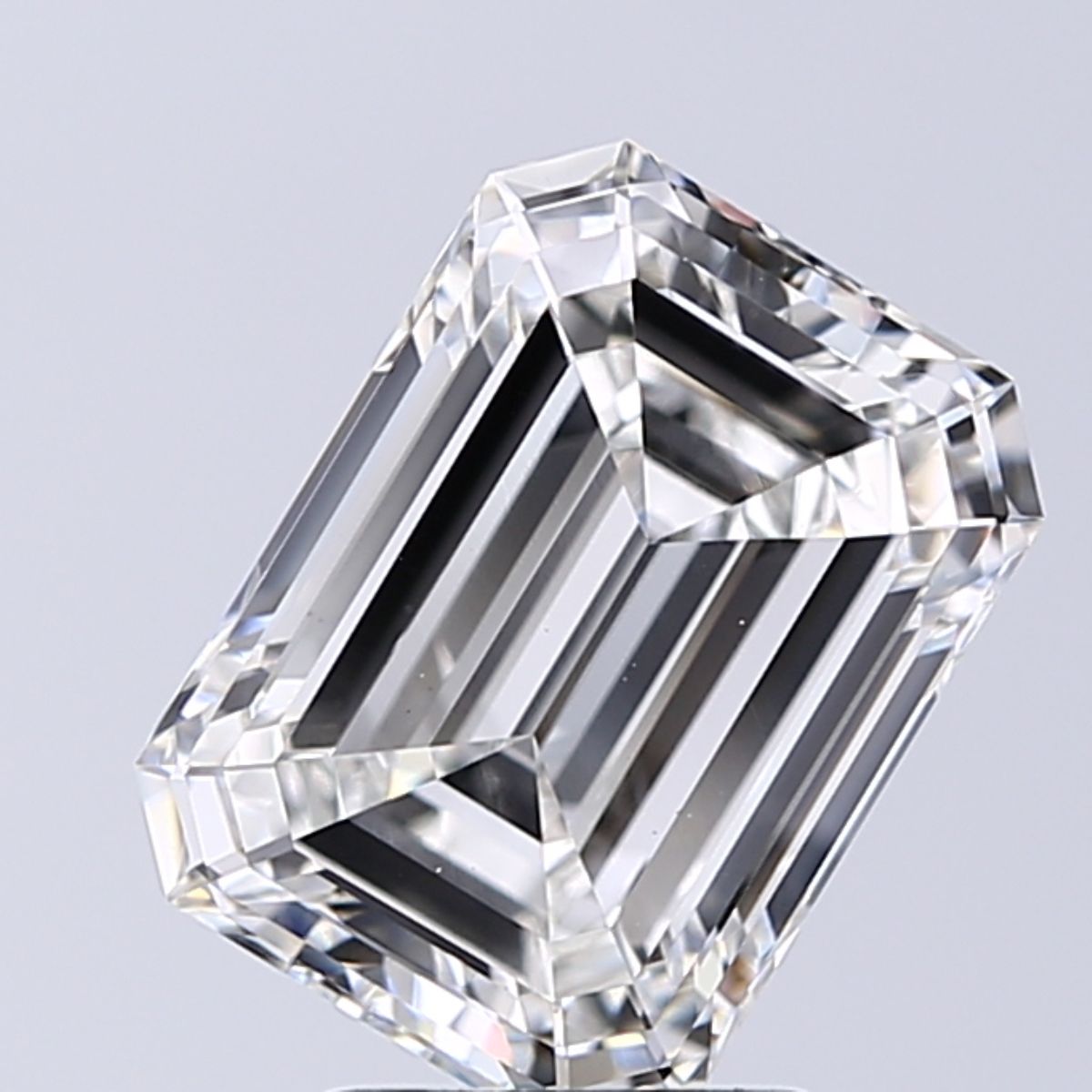 3.02 ct Emerald diamond