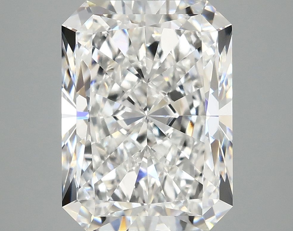 4.89 ct. radiant Lab Grown Diamond front image