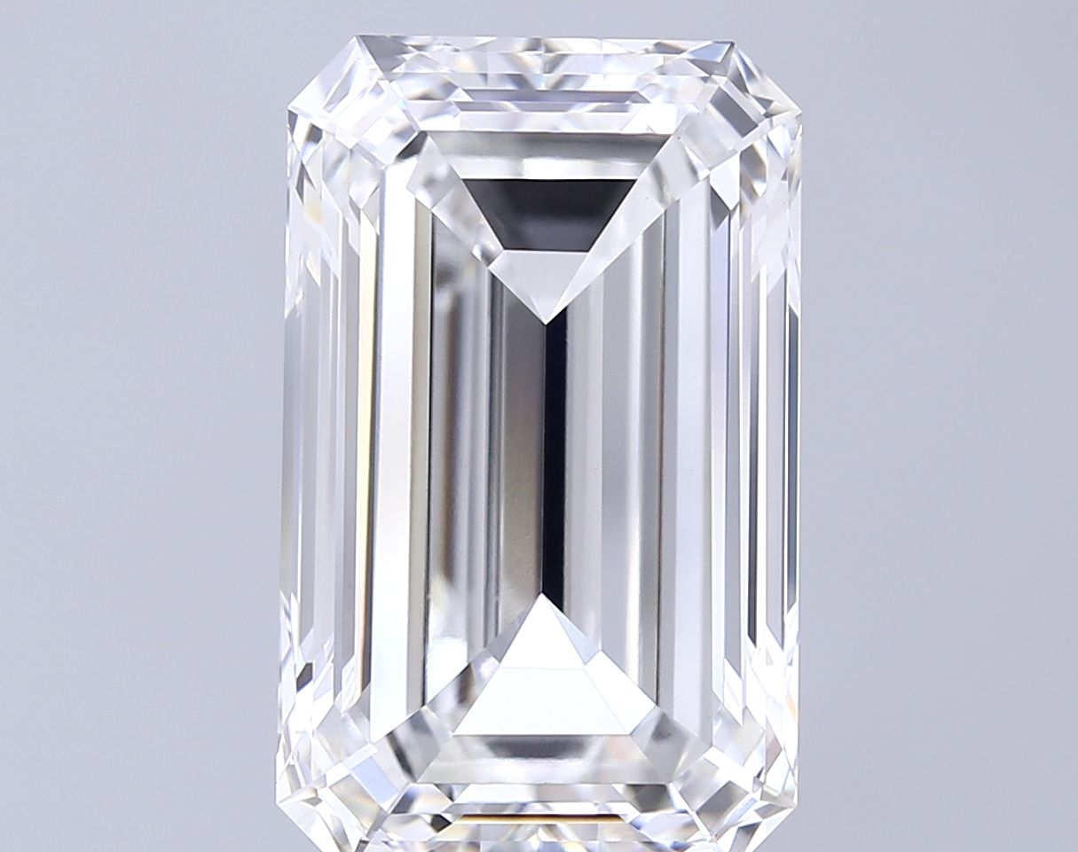 6.10 ct. emerald Lab Grown Diamond front image