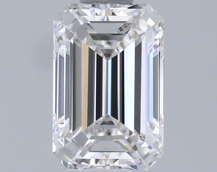 1.05 ct lab-grown Emerald Diamond