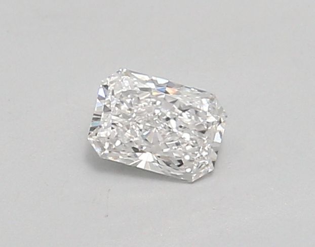 0.36 ct lab-grown Radiant Diamond