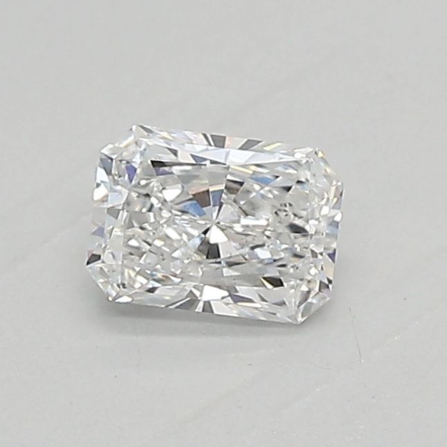 0.39 ct lab-grown Radiant Diamond