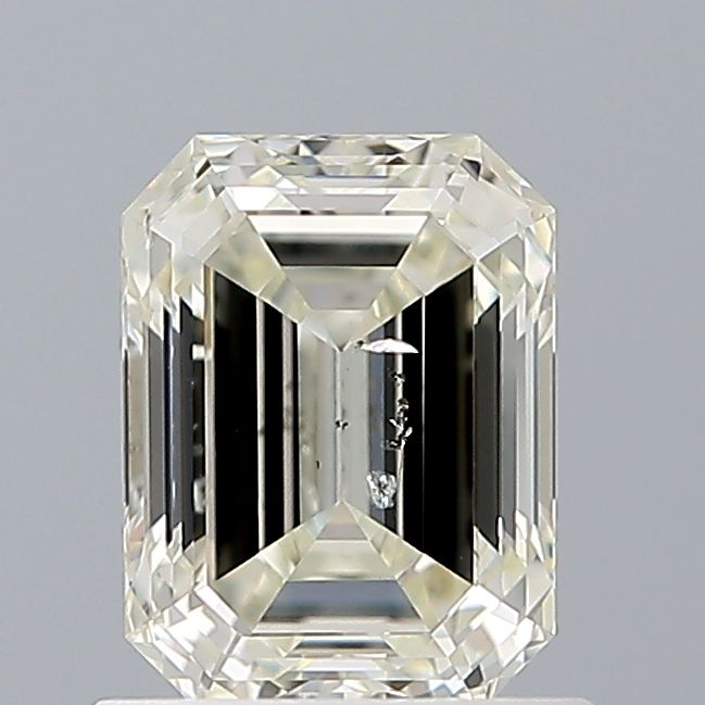 0.9 ct Emerald Diamond