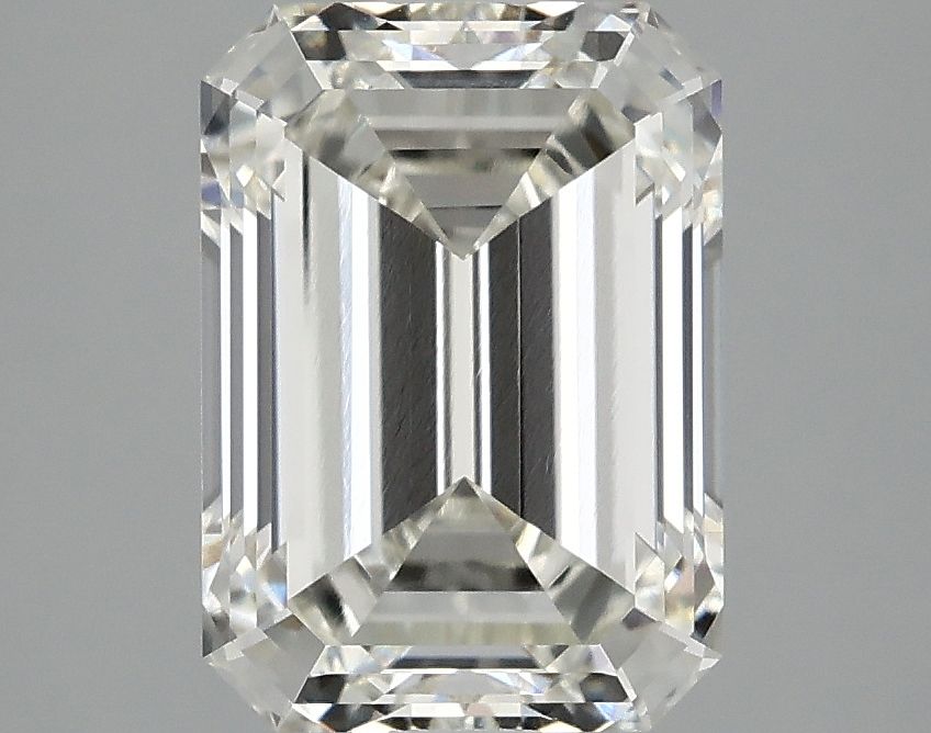 3.10 ct Emerald diamond