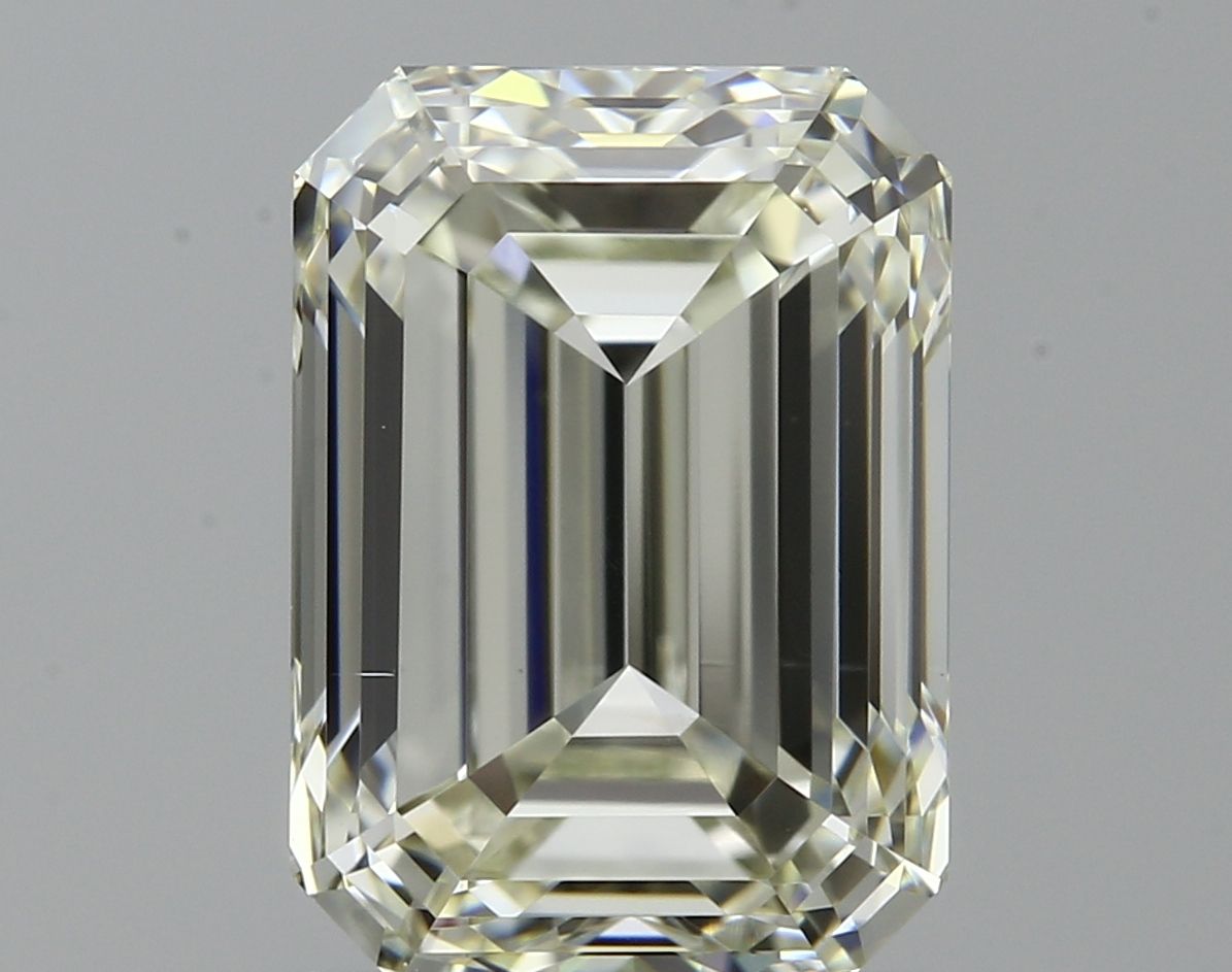 1.92ct Emerald diamond